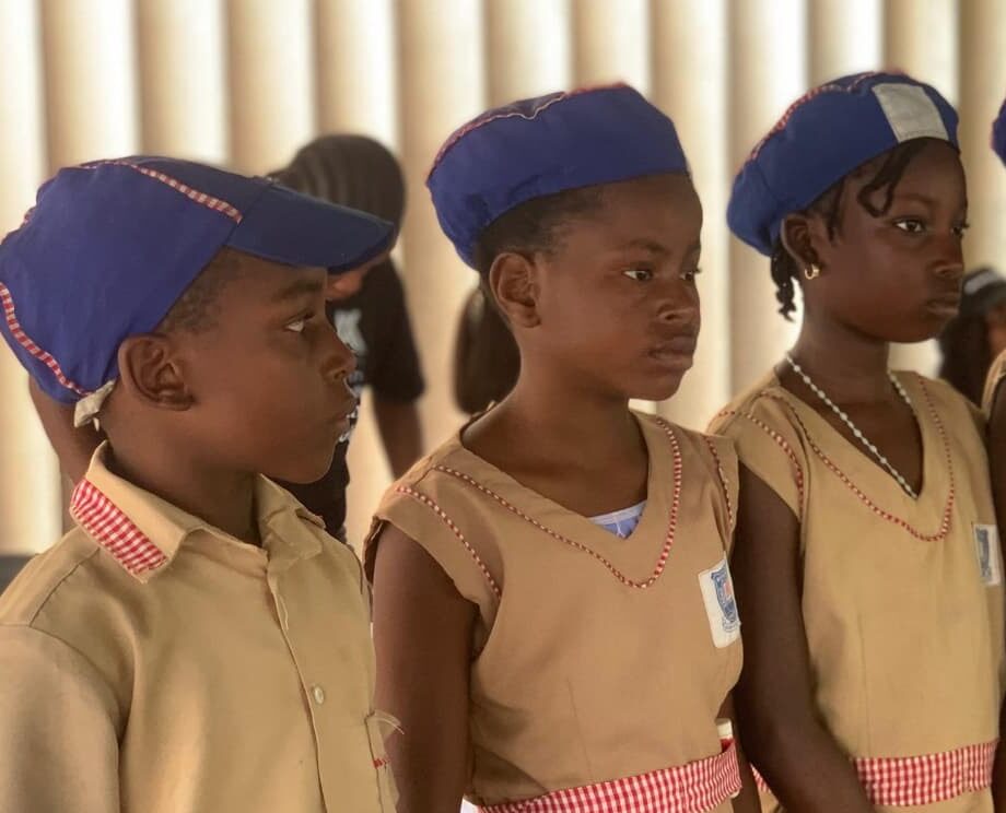 f0ef8c52-f1cf-48ff-8c39-34024de53674